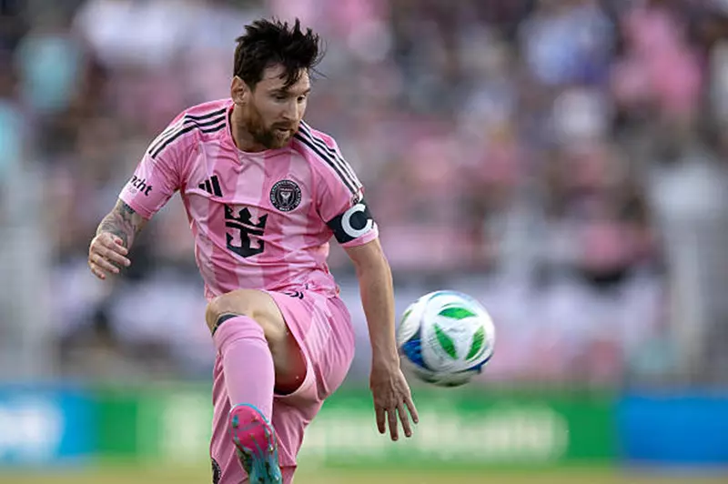 ميسي يتألق في قيادة إنتر ميامي نحو الفوز على مونتريال في الدوري الأمريكي: منافس جديد للأهلي