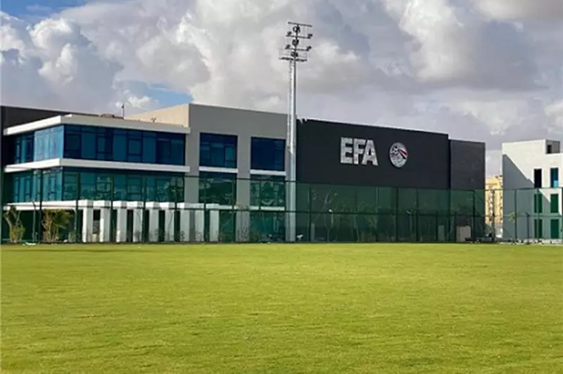 اتحاد الكرة يكشف عن قواعد الانتقالات ومواعيد القيد للموسم الجديد (صور)