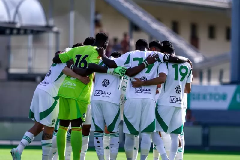 الأهلي السعودي يعزز استعداداته بمواجهة ودية أمام الرياض للموسم الجديد