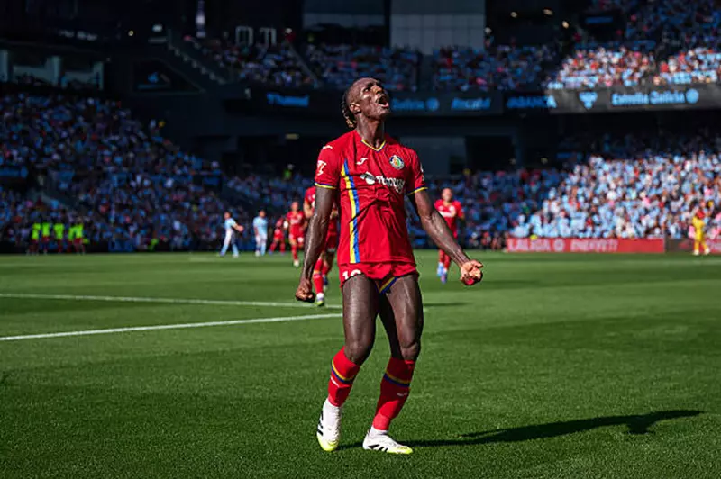 كريستانتوس أوتشي: رحلة الإبداع والنجاح في عالم كرة القدم